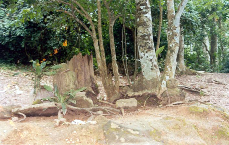 Àbíkú shrine in Òsun